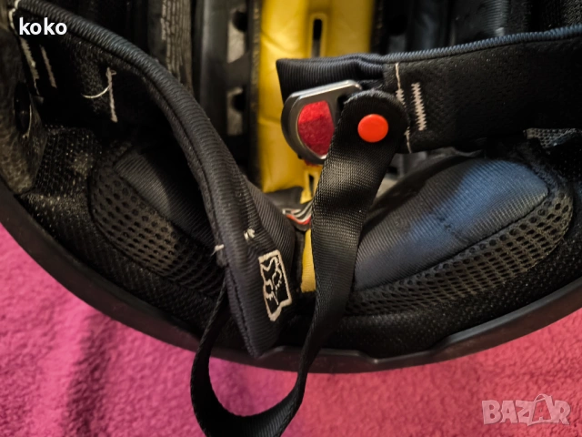 Каска Fox V3 Pilot оригинална, снимка 6 - Аксесоари и консумативи - 53787425