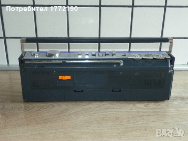 Мини стерео касетофон SANYO M7100LE, снимка 3 - Радиокасетофони, транзистори - 41897828