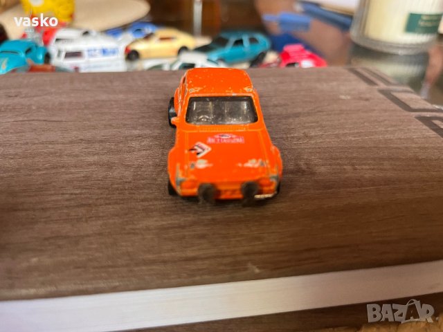 Hot wheels Escort r/s 1600, снимка 2 - Колекции - 42323514