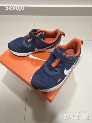 Детски маратонки NIKE (29,5), снимка 2 - Детски маратонки - 56237809