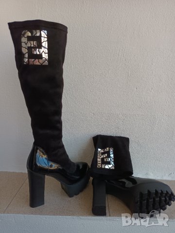 Дамски черни дълги ластични ботуши с висок ток и дебела подметка и лачена основа, снимка 8 - Дамски ботуши - 41845335