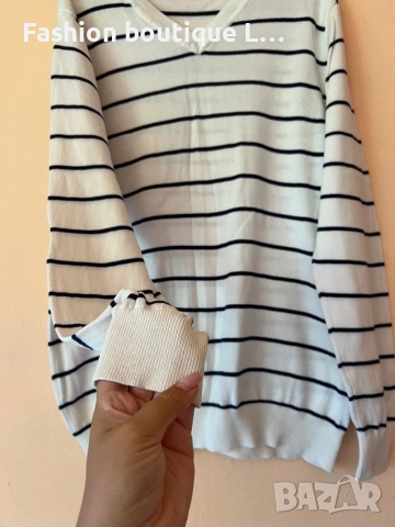 Бяла дълга памучна блуза със тъмно сини райета 🤍💙 Размер L 🤍💙, снимка 2 - Блузи с дълъг ръкав и пуловери - 51579615