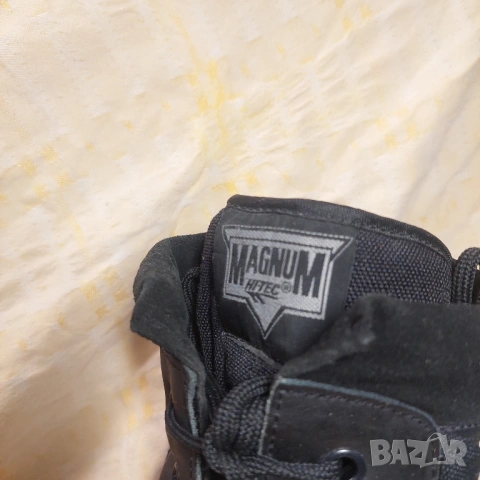 полицейски ботуши Hi-Tec Magnum Mid номер 45 полицейски / тактически/ ловни военни кубинки , снимка 4 - Мъжки ботуши - 53079159