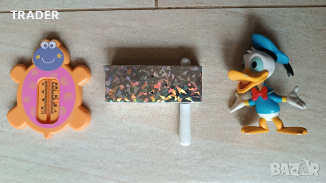 играчка патока Доналд Donald Duck Disney детски термометър  за вода кречетало, снимка 3 - Фигурки - 36652216