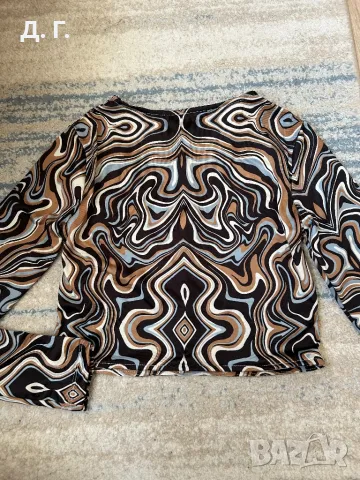Блузка с принт, снимка 2 - Блузи с дълъг ръкав и пуловери - 49819900