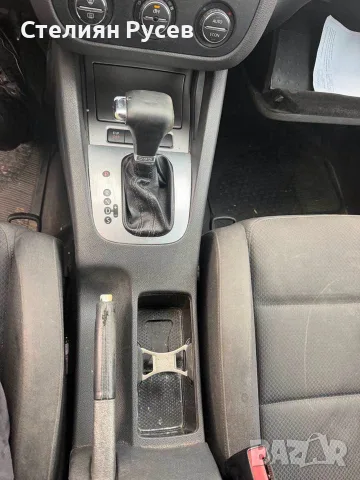 VW разграничител отварачка на поставката за чаши Golf 5 6 Jetta Tiguan цена 8 евро , снимка 2 - Аксесоари и консумативи - 56121074