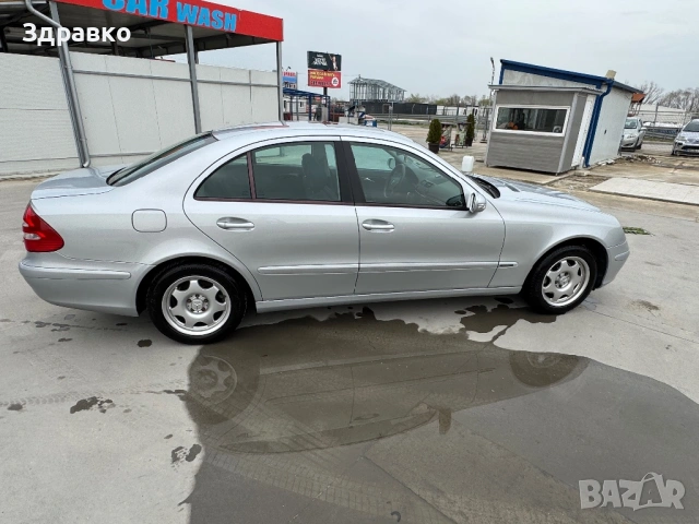 Mercedes-Benz E 200 Kompressor, снимка 5 - Автомобили и джипове - 53563855