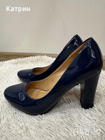 Дамски тъмно сини токчета