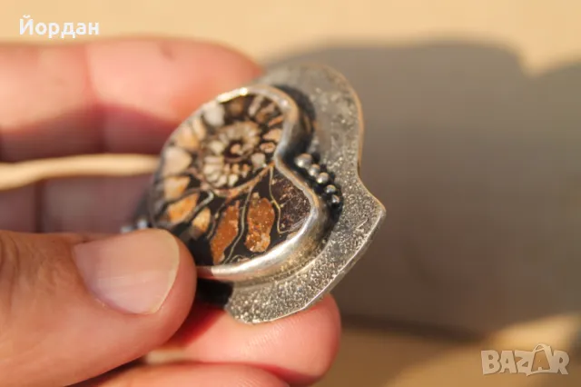 Дамска сребърна брошка, снимка 3 - Антикварни и старинни предмети - 47777665