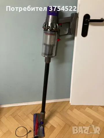 Вертикална прахосмукачка Dyson V10, снимка 6 - Прахосмукачки - 48975460