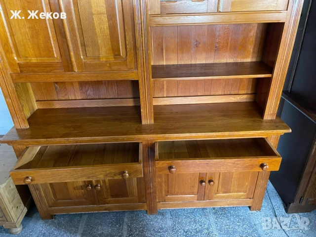 Красив масивен дървен шкаф / витрина за кухня или трапезария, снимка 3 - Бюфети - 53799502