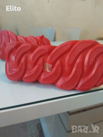 Червени нови маратонки .Стелка 26 см, снимка 11 - Маратонки - 53262404