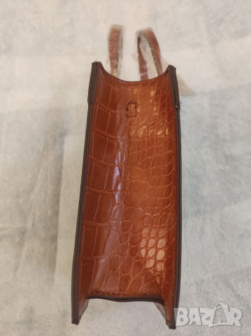 Дамска чанта Parfois. , снимка 5 - Чанти - 36370812