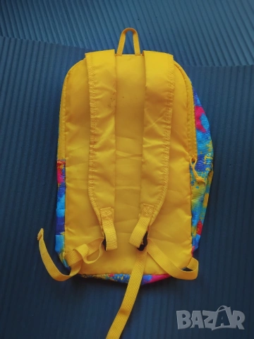 Детска  многоцветна раница, снимка 2 - Кенгура и ранички - 53663729