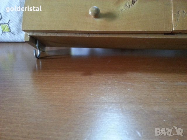 Дървена етажерка , снимка 6 - Антикварни и старинни предмети - 38476797