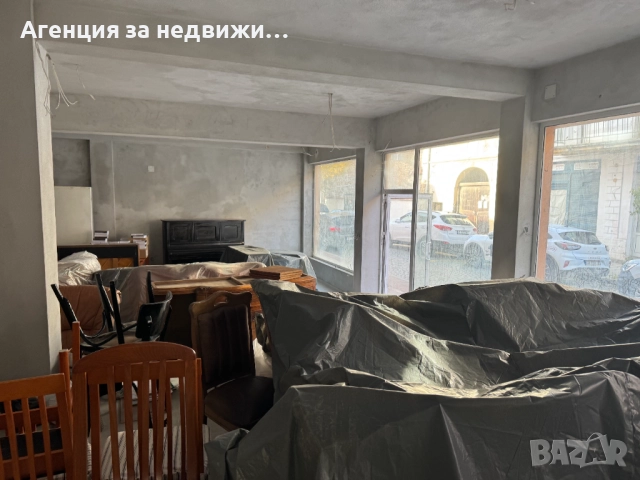 Продава се търговско помещение на ТОП локация – гр. Гоце Делчев, снимка 2 - Магазини - 52468523