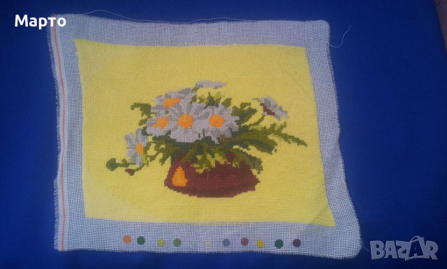 Нашит гоблен "Маргаритки във ваза" н жълт фон