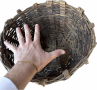 Автентична дървена кошница - изплетена от клони, снимка 2