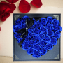 Кутия с ароматни рози във форма на сърце в подаръчна кутия 25х25см