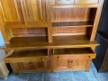 Красив масивен дървен шкаф / витрина за кухня или трапезария, снимка 3