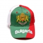 Шапка с козирка, с цветовете на българския трикольор и ГЕРБ на Република България и надпис BULGARIA
