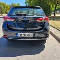 Toyota Auris 1.8 фейс / хибрид + газ, снимка 5 - Автомобили и джипове - 41687521