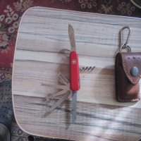 Швейцарско ножче , снимка 1 - Ножове - 44176715