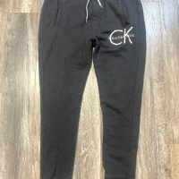 Calvin Klein Jeans — размер XL, снимка 1 - Спортни дрехи, екипи - 44693249