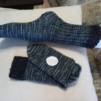 Ръчно плетени дамски чорапи размер 36, снимка 2 - Дамски чорапи - 39682127