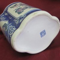 Порцеланова Купа с капак за подправки, снимка 7 - Антикварни и старинни предмети - 42267245