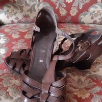 Продавам маркови дамски обувки, снимка 3 - Дамски обувки на ток - 42239075