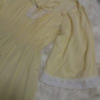 ИЗКЛЮЧИТЕЛНО КРАСИВА жълта рокля с бяла дантела , снимка 3 - Рокли - 40364447