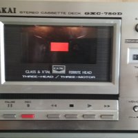 Продавам касетен дек Akai GXC-750D, снимка 11 - Декове - 42666420