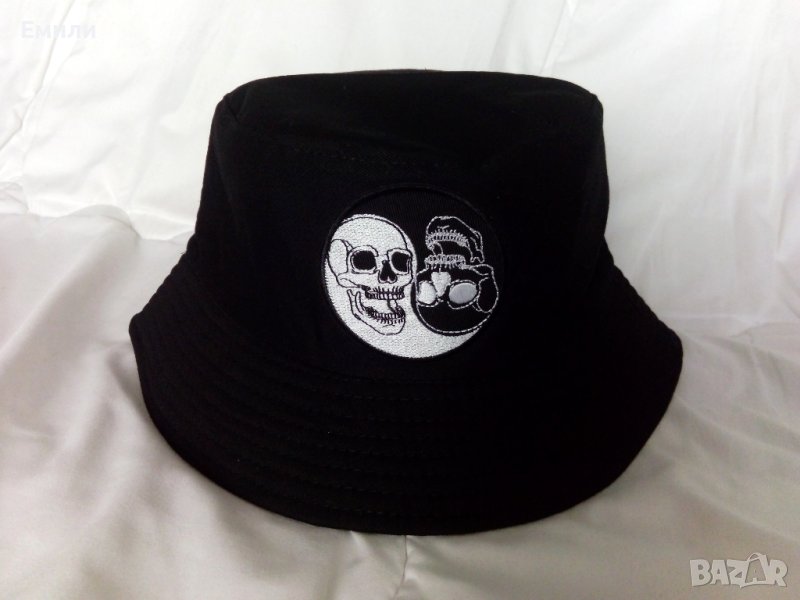 Шапка идиотка с бродерия черепи "Ин и Ян", снимка 1