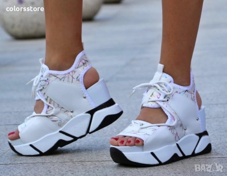 Сандали на платформа - бели - K83, снимка 1
