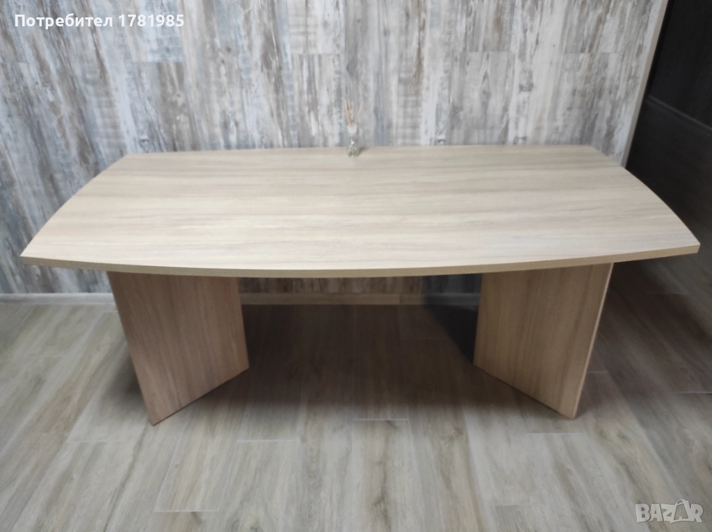 Конферентна маса, снимка 1