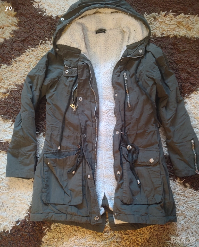 Дамска парка размер С М , снимка 1