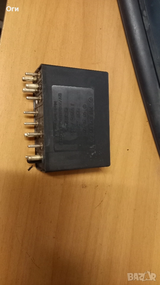 Реле мигачи за Мерцедес 201 821 00 47, снимка 1