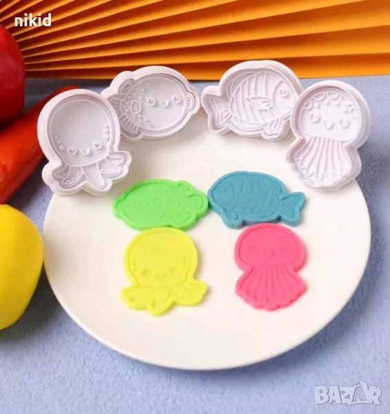 4 бр риба октопод медуза морски пласмасови резци резец форма форми за сладки тесто фнондан с бутало, снимка 1