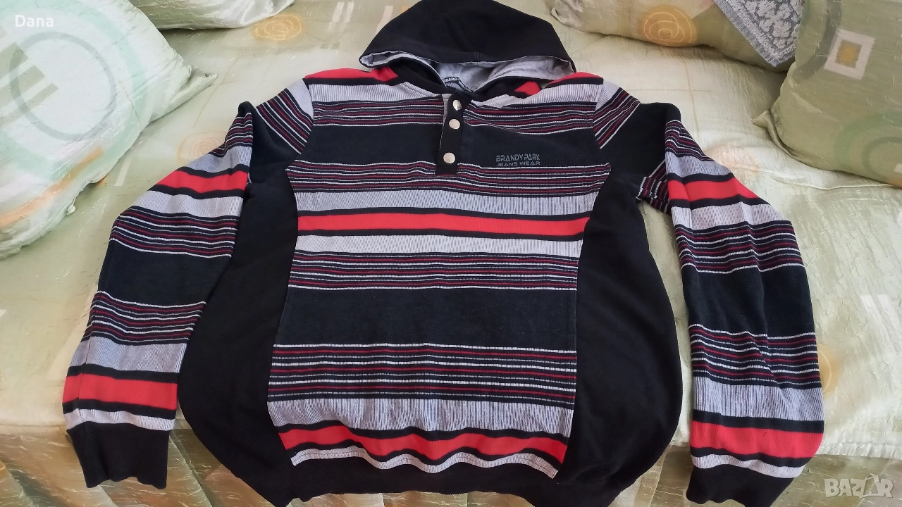 Мъжки / юношески суичър, снимка 1