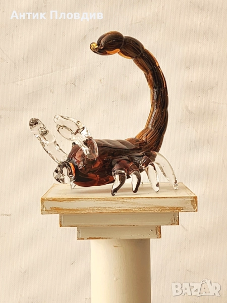 Стъклена фигура скорпион, снимка 1