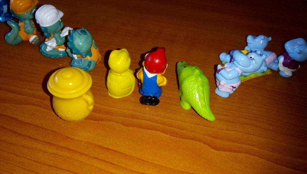 Играчки от шоколадови яйца Киндер - Kinder детски играчки в Други в гр.  София - ID34751334 — Bazar.bg