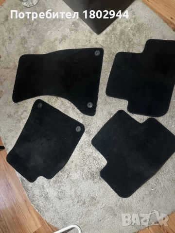 Оригинални стелки за Ауди а4 б8, снимка 2 - Аксесоари и консумативи - 53461531