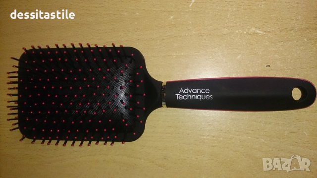 Четки за коса