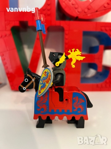 Lego Castle Dragon Knight 6086 фигура, снимка 2 - Колекции - 51745393