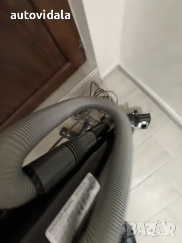 Вертикална прахосукачка циклон Hoover, снимка 6 - Прахосмукачки - 48940494