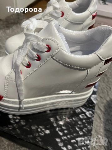 Кецове с вградена платформа, снимка 4 - Кецове - 52905571