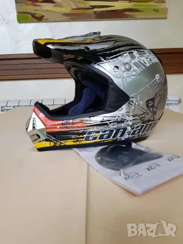 Мотокрос каска CAN AM BRP, НАМАЛЕНА, снимка 2 - Аксесоари и консумативи - 47674864