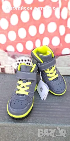 Английски детски оригинални кецове светещи -GEOX, снимка 3 - Детски маратонки - 49957621