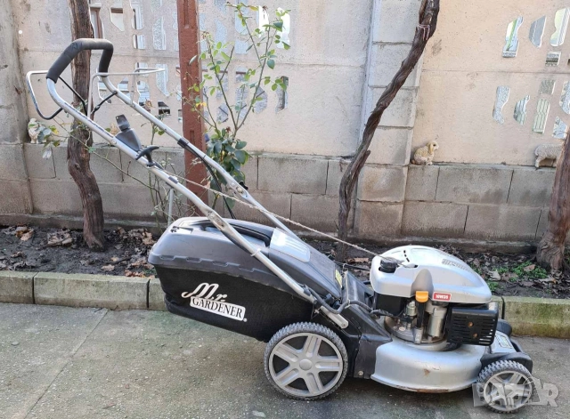 Косачка бензинова самоходна немска с стартер, снимка 2 - Градинска техника - 52740471